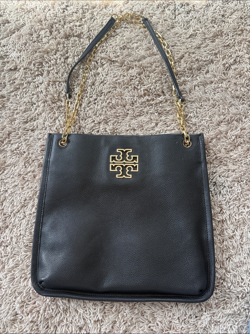 Tory Burch Black Leather Shoulder Bag with Gold Logo & Chain Strap